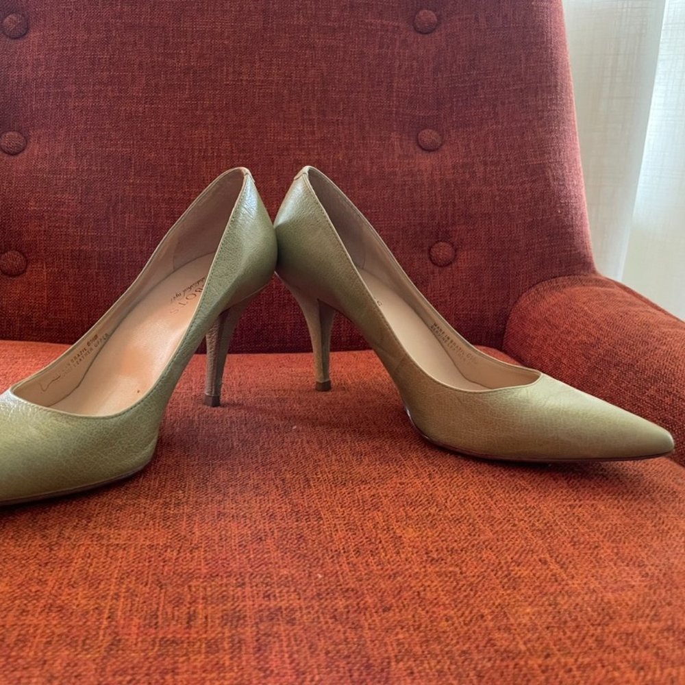 Talbots Cactus Green Pointy Heels - Size 6.5 - Picture 3 of 10